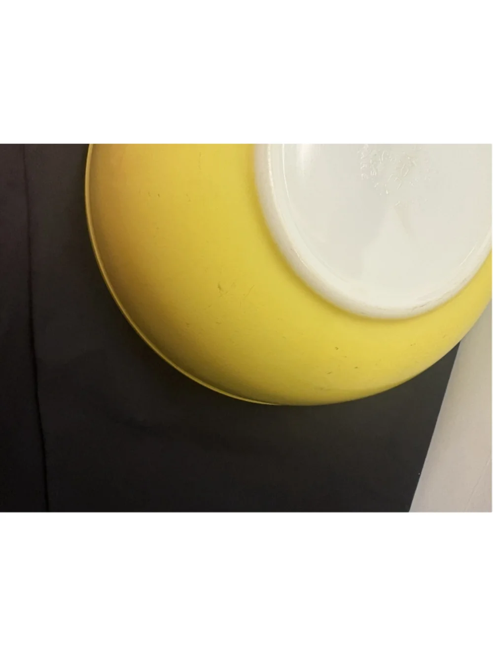 Pyrex Mixing Bowl 404 Yellow Retro Vintage Kitchenware 4 Quart Used